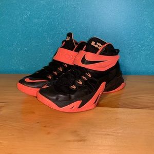 Nike Zoom Lebron Soldier VIII Black/Mango Womens